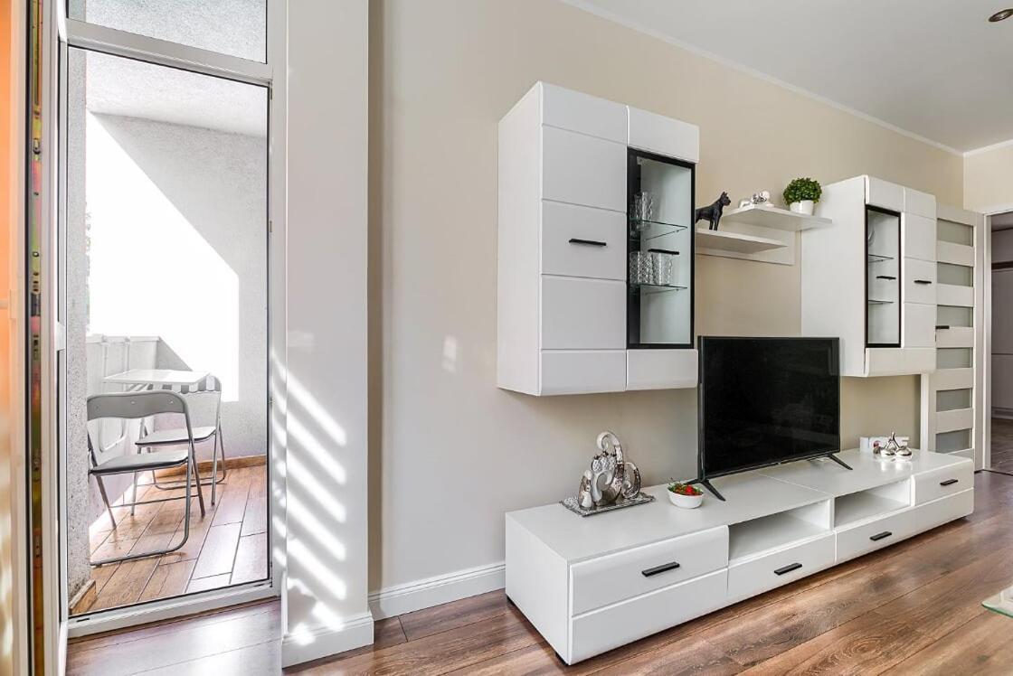 Flower Apartament City Center Apartment Шчечин Екстериор снимка