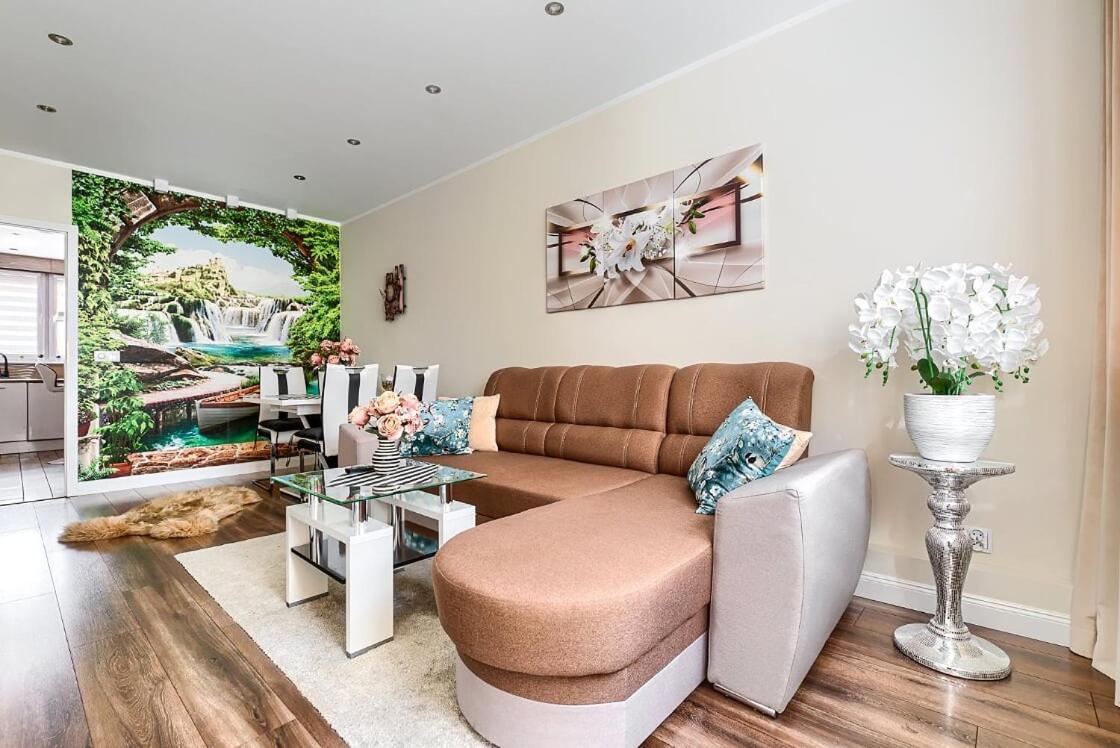 Flower Apartament City Center Apartment Шчечин Екстериор снимка