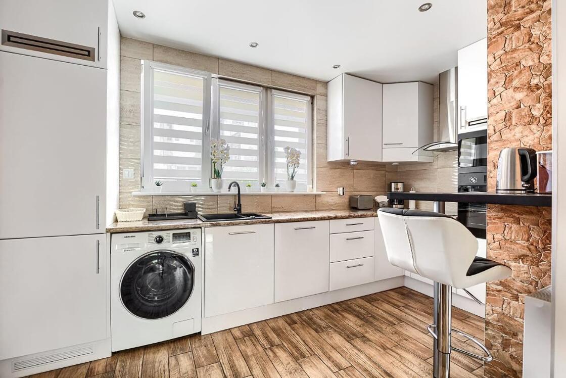 Flower Apartament City Center Apartment Шчечин Екстериор снимка